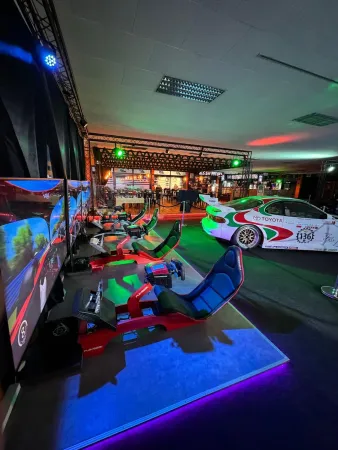 Bild von AP Café Burger & Indoor-Racing - Gourmet Burger, Fun & Sim Racing