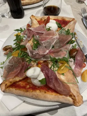 Trattoria Pizzeria Central