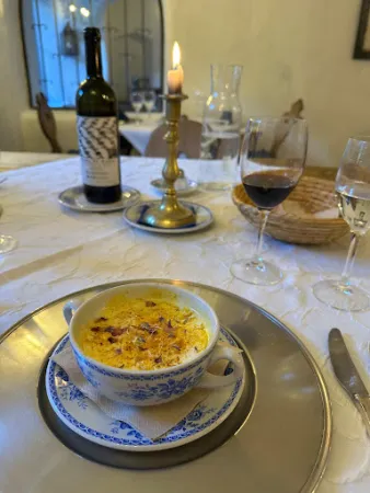Chasa de Capol, historische Gaststätte & Weinkellerei
