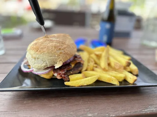 Bild von AP Café Burger & Indoor-Racing - Gourmet Burger, Fun & Sim Racing