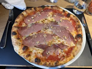 LÖWEN Braceria & Pizzeria Maienfeld
