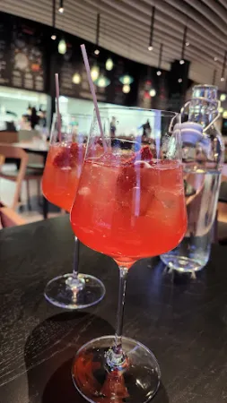 SHARE Restaurant&Bar at AVES Arosa