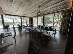 TWIST Restaurant & Terrasse