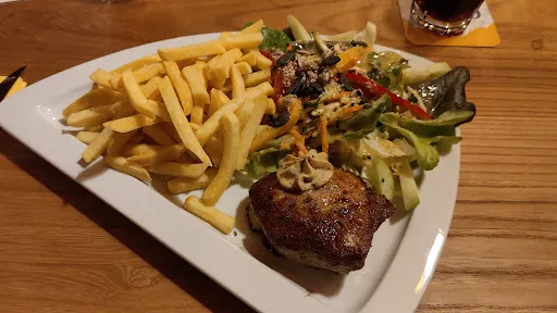 Bild von Restaurant Bahnhöfli Saas