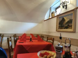 Grotta Pizzeria Mirta