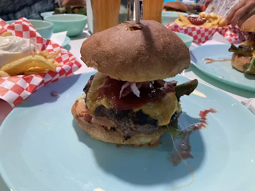 Bild von V8 Diner & Steakhouse