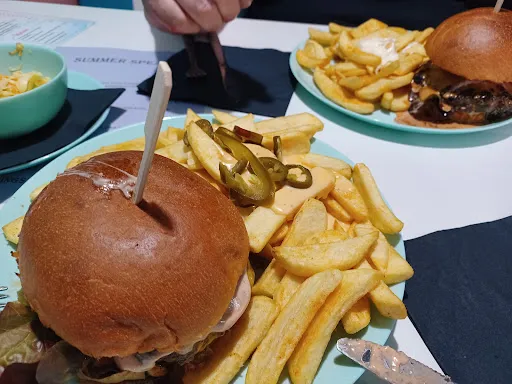 Bild von V8 Diner & Steakhouse