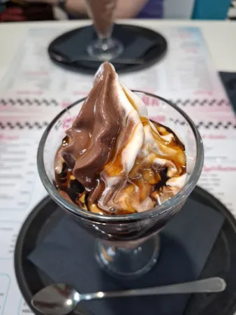 Bild von V8 Diner & Steakhouse
