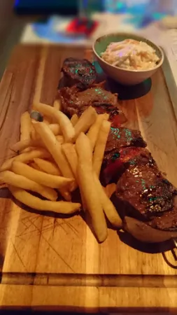 Bild von Mangoo Restaurant - Bar