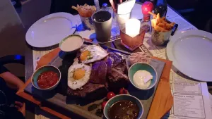 Mangoo Restaurant - Bar
