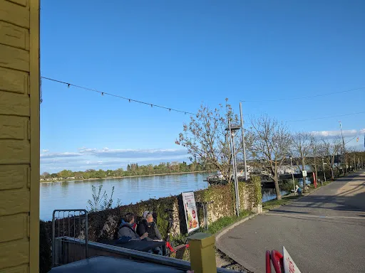 Bild von Imbiss Kunz „Zum Rheinblick“