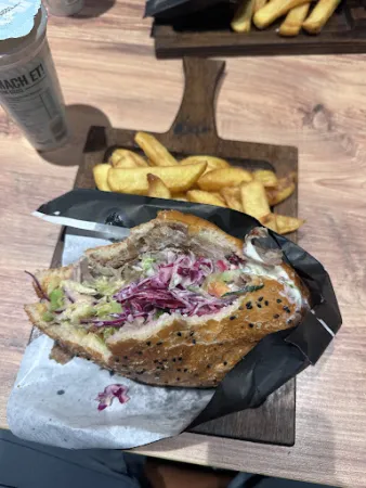 Bild von Mangal Döner X Lukas Podolski 10 Outlet Zweibrücken