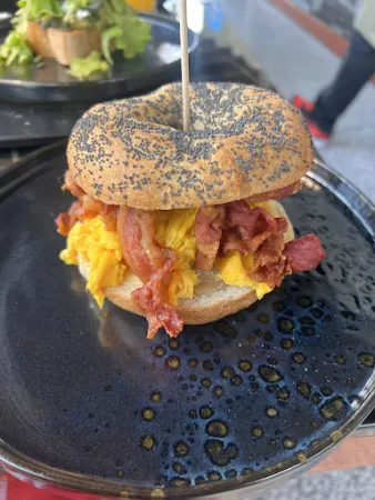 Bild von Chapeau Bistrot