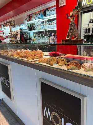 Molo - Lido di Vercurago - bar - cucina - pizzeria