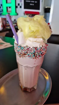 Bild von Miles Diner Bregenz