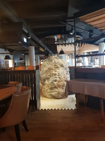 Bild von Gaspis Woodfired Restaurant & Bar direkt an der Dorfbahn der Zillertal Arena in Gerlos | Zillertal