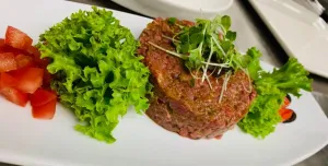 SIE7E Restaurant, Tapas & Bar