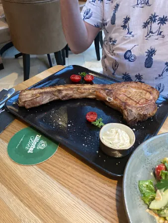 Bild von Gaspis Woodfired Restaurant & Bar direkt an der Dorfbahn der Zillertal Arena in Gerlos | Zillertal