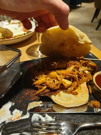 Bild von Gaspis Woodfired Restaurant & Bar direkt an der Dorfbahn der Zillertal Arena in Gerlos | Zillertal