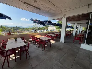 Avola Restaurant
