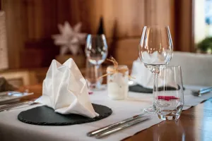 Hotel Restaurant - STRAUSS