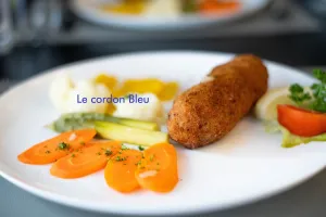 Le Phoenix
