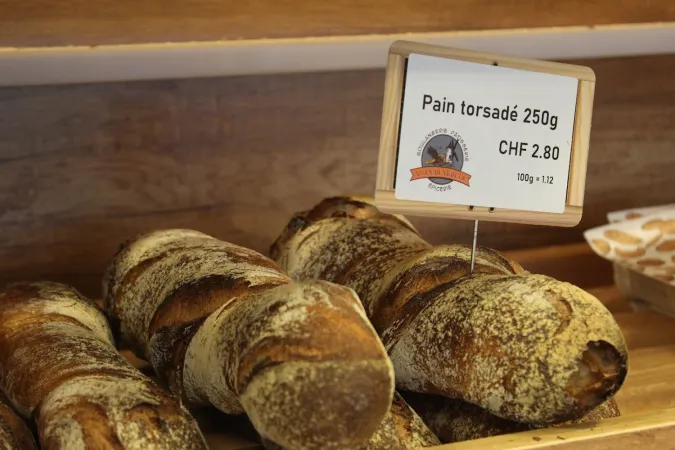 Bild von Au Petit Marché // Tea-Room - Boulangerie - Epicerie // Terre Sainte - Tannay - Coppet