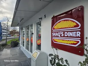 Shaq's Diner