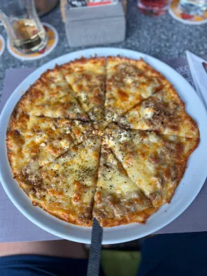 Dimi's Cafe & Bistro