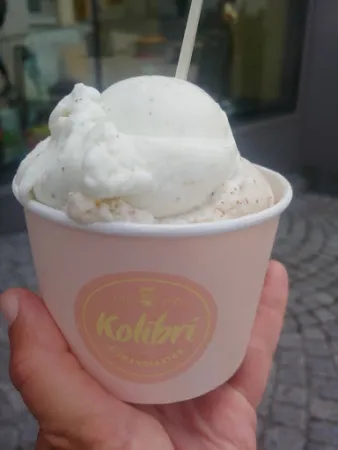 Bild von Eisplatzl - Die Eisdiele im Montafon