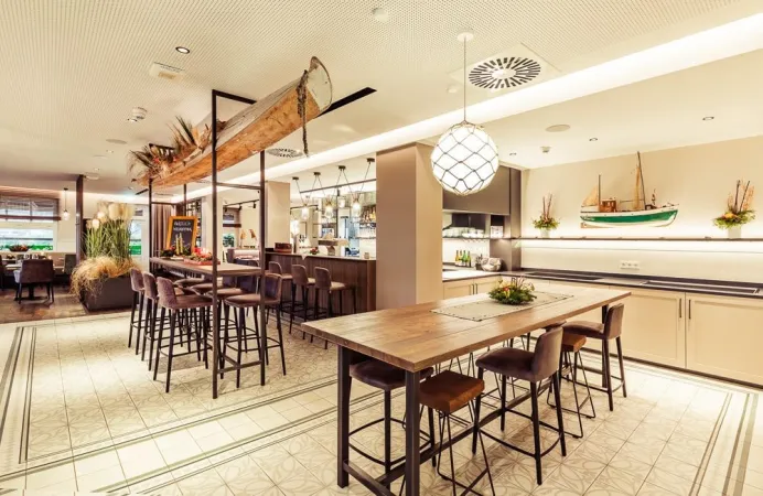 Foto di Hafenrestaurant „Zum kleinen Leuchtturm“