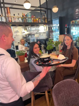 Foto di cafébar TESTA ROSSA enzo