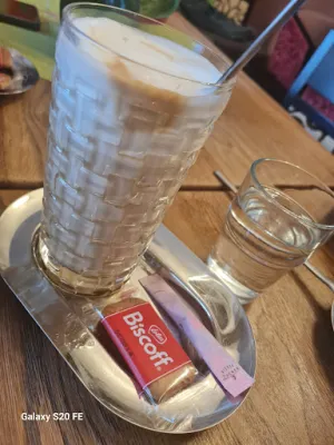 filos Weinbar & Cafe