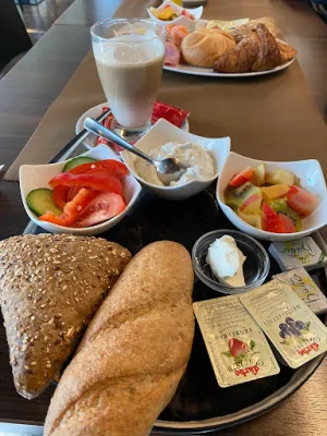 CAFÉ Z