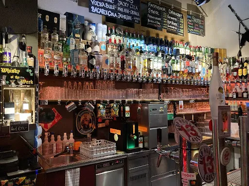 Bild von IRISH PUB, The Caledonian