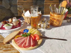 Zur Rösslwirtin