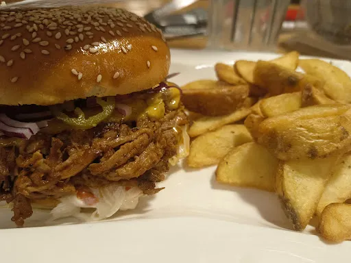 Bild von McDaniels - Bar Burgerrestaurant