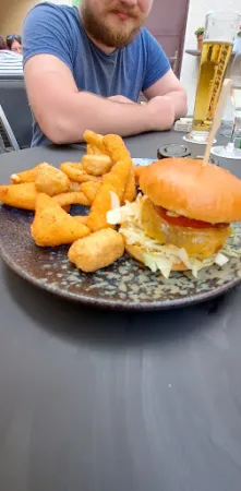 Bild von McDaniels - Bar Burgerrestaurant