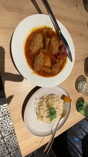 Lezzet Restaurant | Plus City