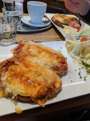 Cafe Haller