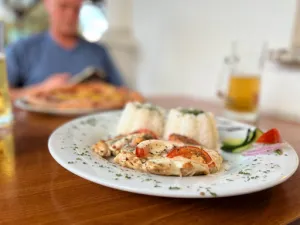 Pizzeria Restaurante Amore