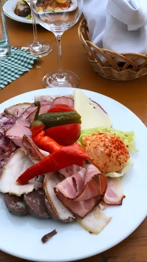 Heuriger Zur Alten Kellertür