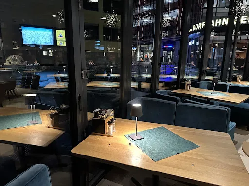 Bild von Gaspis Woodfired Restaurant & Bar direkt an der Dorfbahn der Zillertal Arena in Gerlos | Zillertal