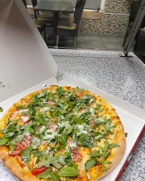 BAZI PIZZAKURIER | IMBISS, PIZZA, KEBAB & PIZZA LIEFERSERVICE