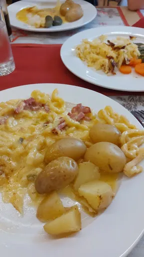 Hofstobä Räss