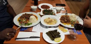Avanti Bistro, Café, Bar