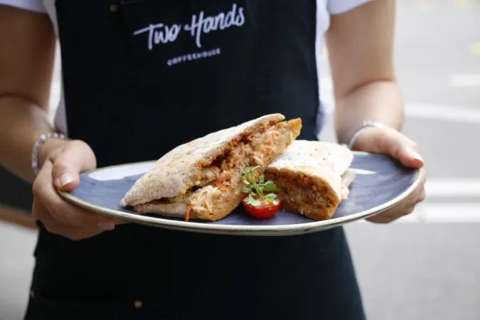 Bild von Two Hands Restaurant
