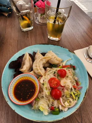 Aight Bistro