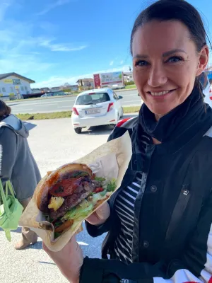 "Gauchos Del Gusto" Foodtruck Stops - LOUIS Megashop