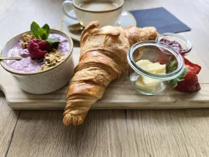 Thalvie Café & Bar